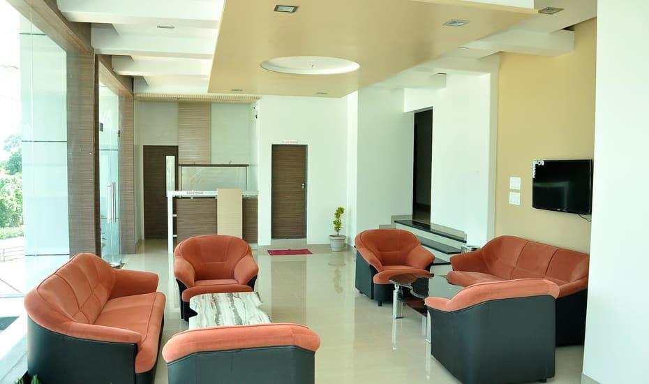Sandesh Resort Wai Exteriör bild